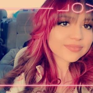 Meet your Posher, Alma